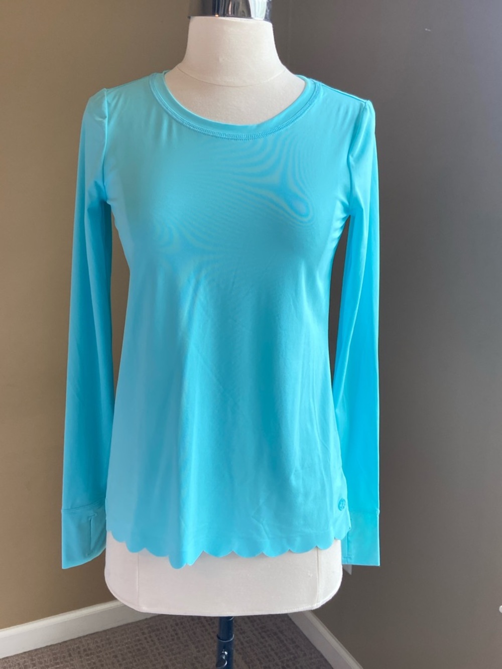 Lilly Pulitzer Long Sleeve Crewneck Luxletic Top,‎ Aqua, XSmall, Resort, Preppy